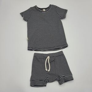 Childhoods baby ribbed knit top and shorts size 6-12 months